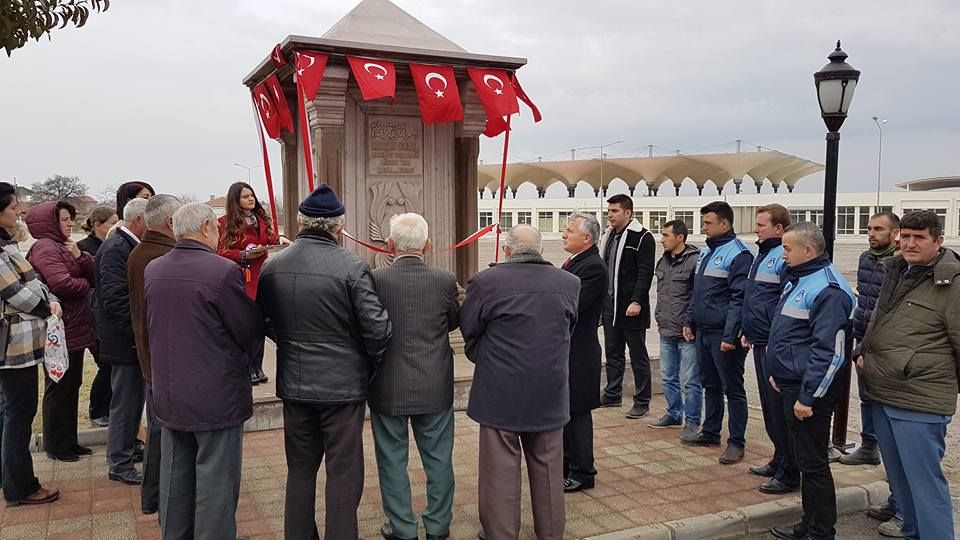 Hasan Solak Kabri Başında Anıldı