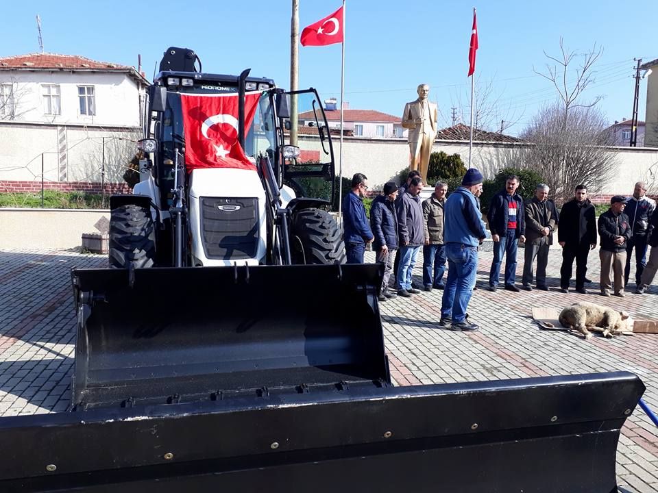 İbriktepe Muhtarlığına Alınan Kepçe Hizmete Girdi.