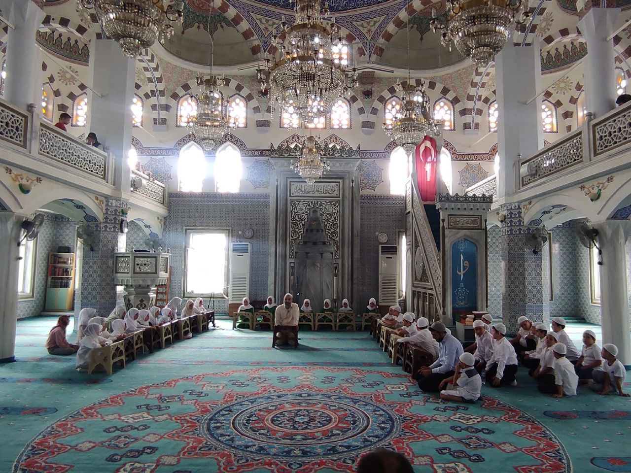 Yaz Kur'an Kursu Öğrencilerinin Hatim Duası Yapıldı