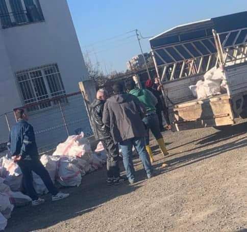 Odunlar Deprem Bölgesine Ulaştı 