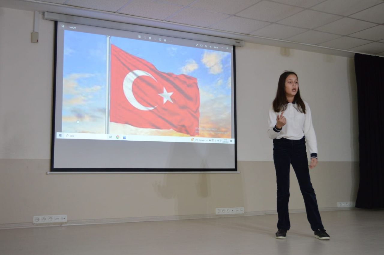 İpsala’da İstiklal Marşı’nı Ezbere Güzel Okuma Yarışması Yapıldı