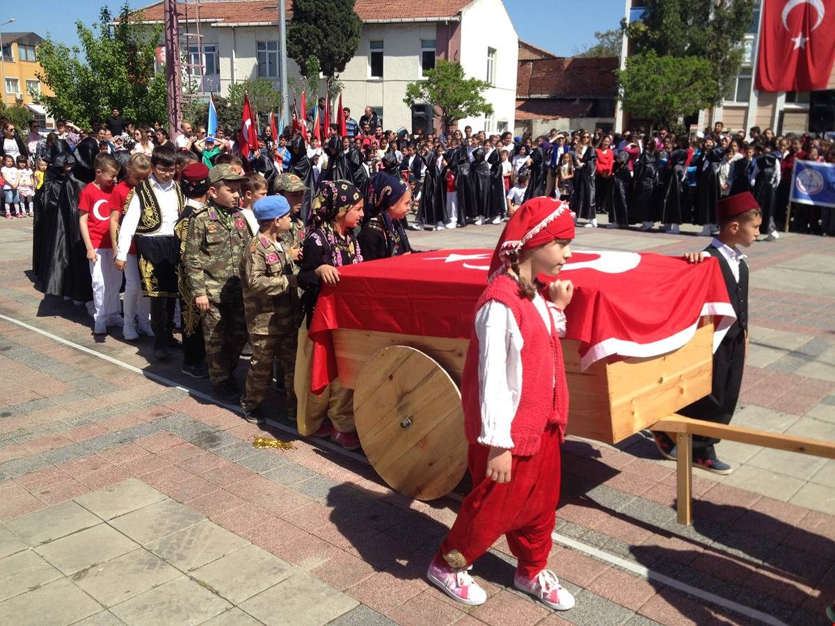 23 Nisan Coşku İçinde Kutlandı.