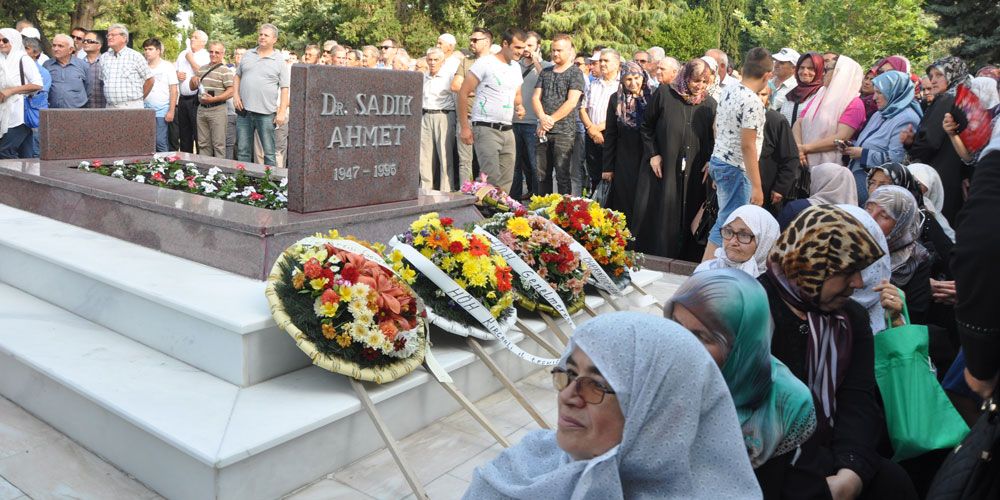 Sadık Ahmet Unutulmadı.