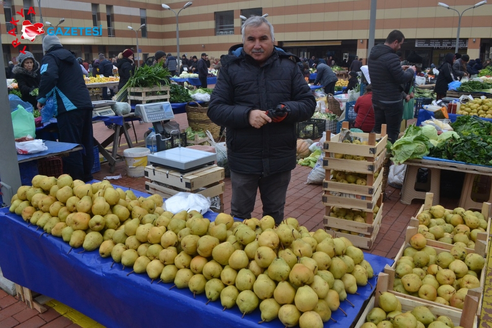 Meyve üreticileri düşünceli