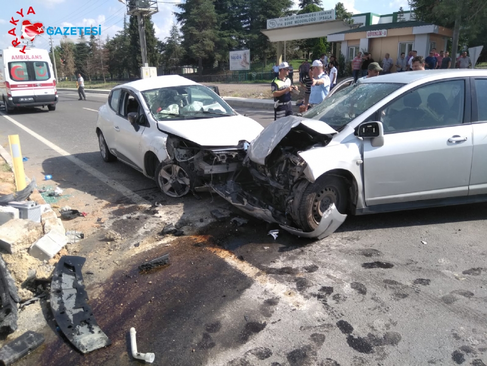 İpsala'daki kazada 4 kişi yaralandı